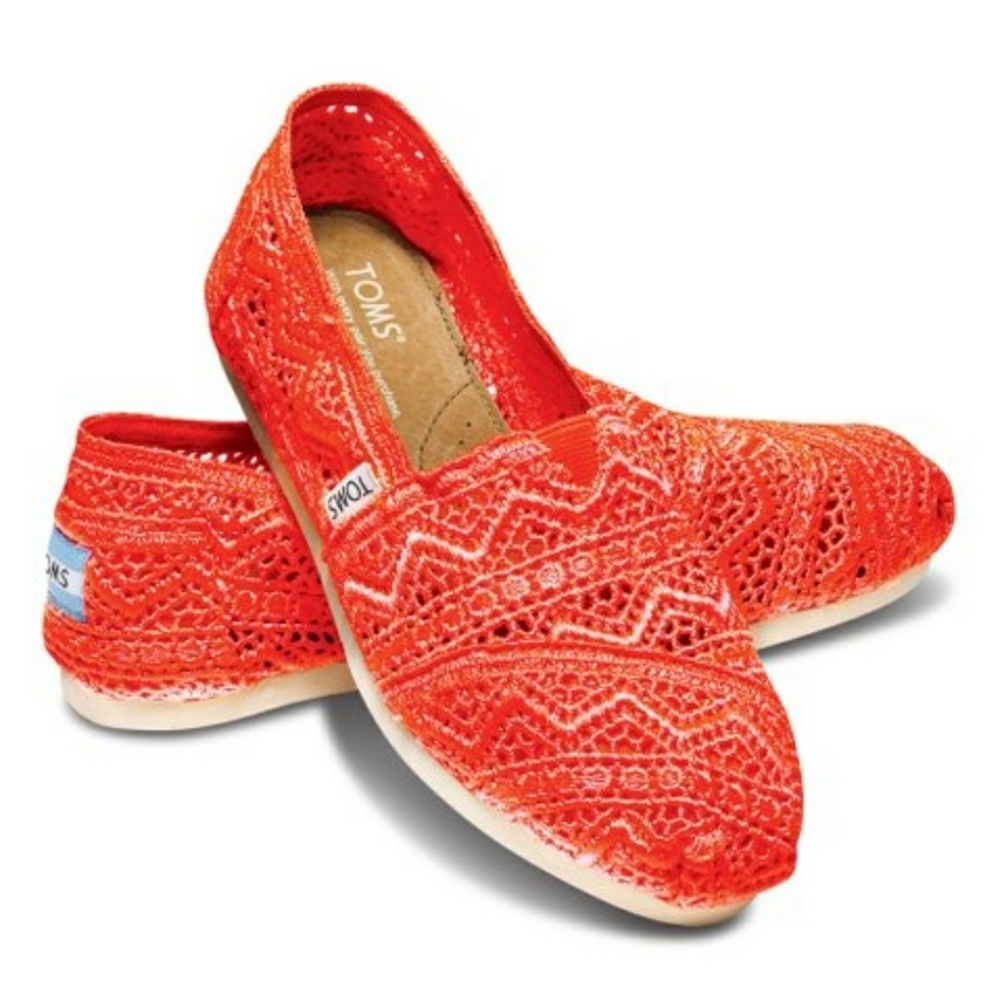 Coral Crochet Toms